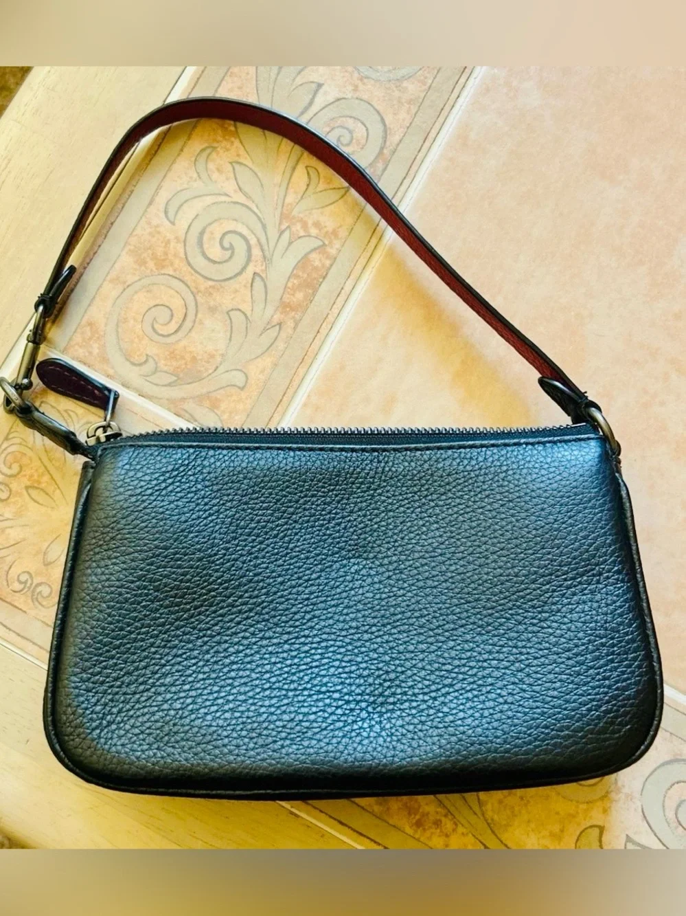Coach Nolita 19 Horse & Carriage mini shoulder bag Pebbled Leather - like NEW